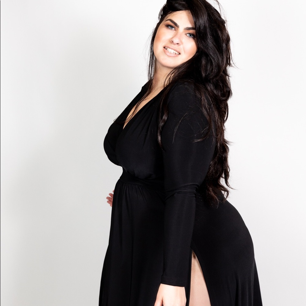 Plus Size ‘Gemini’ Double Slit Maxi Dress - Picture 5 of 7